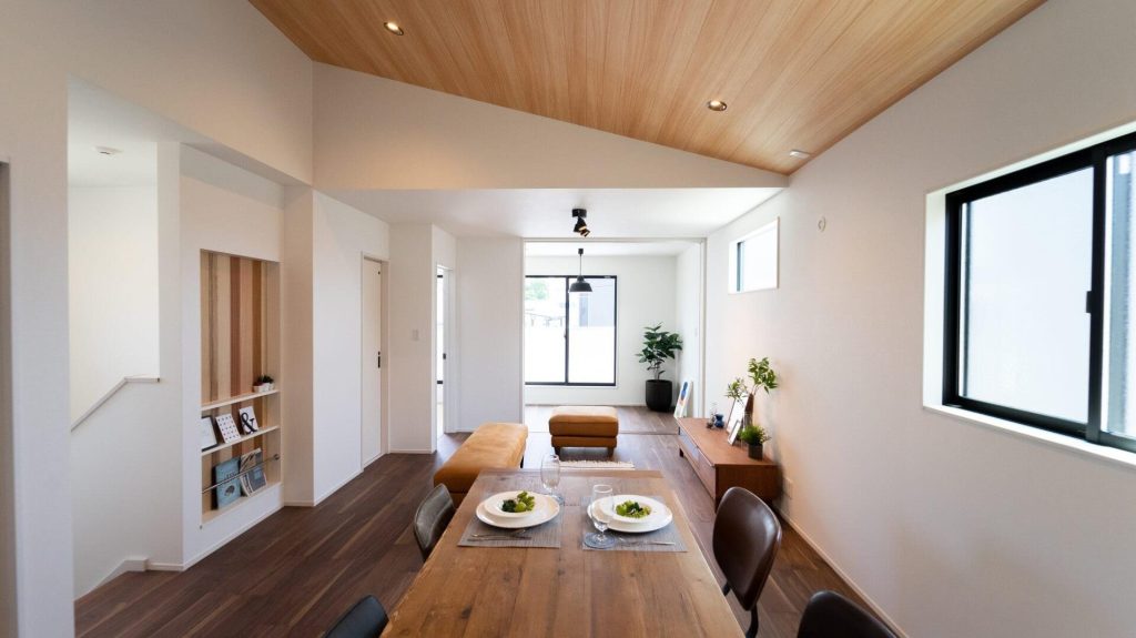 建売住宅の内装