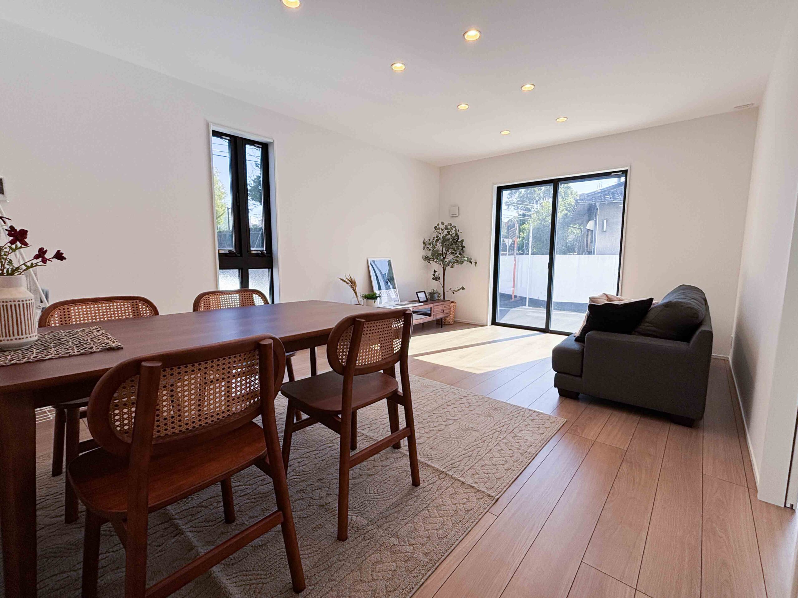 【福岡市南区桧原5丁目 1号地】オール電化太陽光・角地立地の家 イメージ